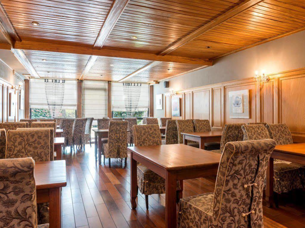 Logis Hotel La Grassinais Сен-Мало Екстер'єр фото